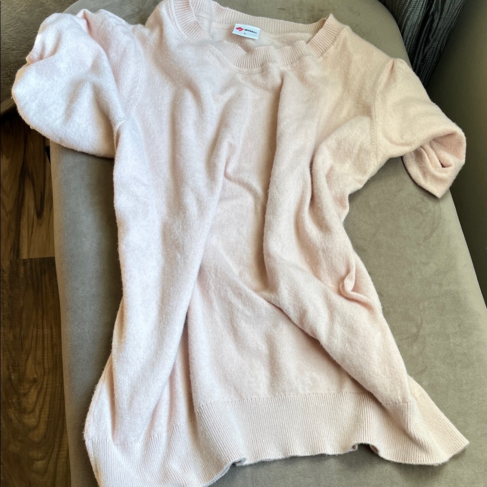 Wiholl Elegant Blush Crew Neck Sweater